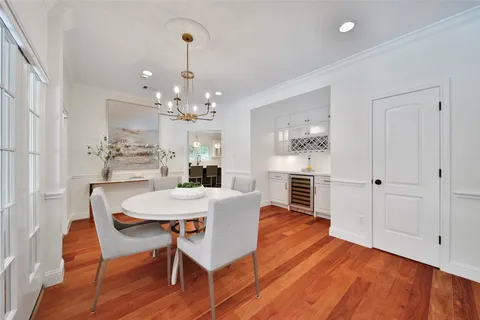 $3,598,000 | 11407 Holidan Way, Hedwig Village, TX 77024