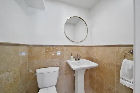 $3,598,000 | 11407 Holidan Way, Hedwig Village, TX 77024