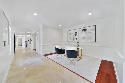 $3,598,000 | 11407 Holidan Way, Hedwig Village, TX 77024