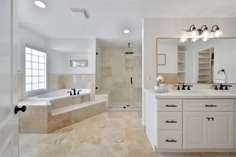 $3,598,000 | 11407 Holidan Way, Hedwig Village, TX 77024