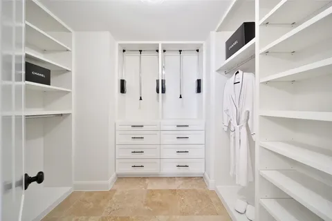 $3,598,000 | 11407 Holidan Way, Hedwig Village, TX 77024