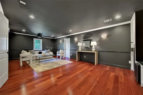 $3,598,000 | 11407 Holidan Way, Hedwig Village, TX 77024