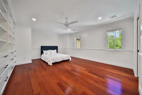 $3,598,000 | 11407 Holidan Way, Hedwig Village, TX 77024