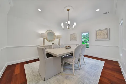 $3,598,000 | 11407 Holidan Way, Hedwig Village, TX 77024