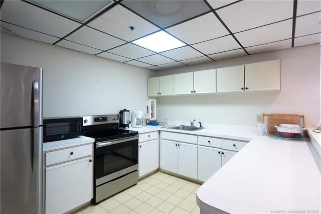 $6,500 | 221 Northeast Plantation Road, Unit 407, Stuart, FL 34996