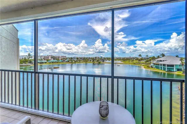 $6,500 | 221 Northeast Plantation Road, Unit 407, Stuart, FL 34996