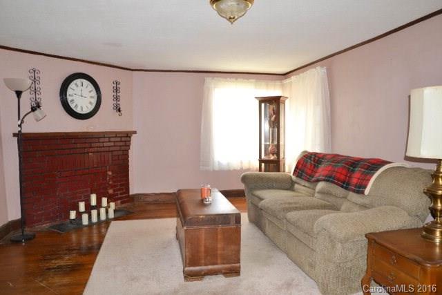 1832 Airport Road Marion, NC 28752 - Photo 11 of 23 Gallery Image 11