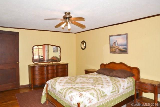 1832 Airport Road Marion, NC 28752 - Photo 18 of 23 Gallery Image 18