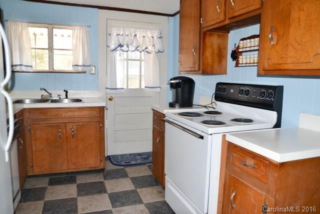 1832 Airport Road Marion, NC 28752 - Photo 6 of 23 Gallery Image 6