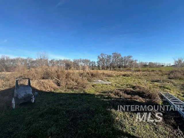 $360,000 | 5860 Akron Road, New Plymouth, ID 83655