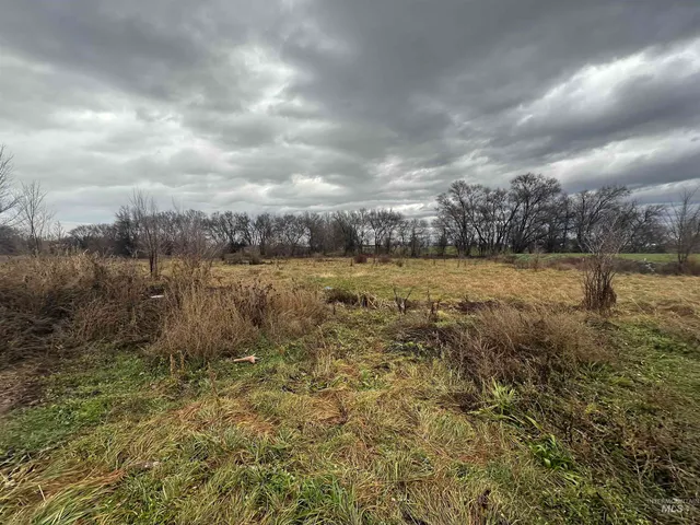 $360,000 | 5860 Akron Road, New Plymouth, ID 83655