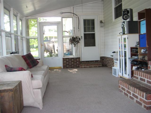 200 Jamestown Road Tullahoma, TN 37388 - Photo 14 of 20 Screened in back porch