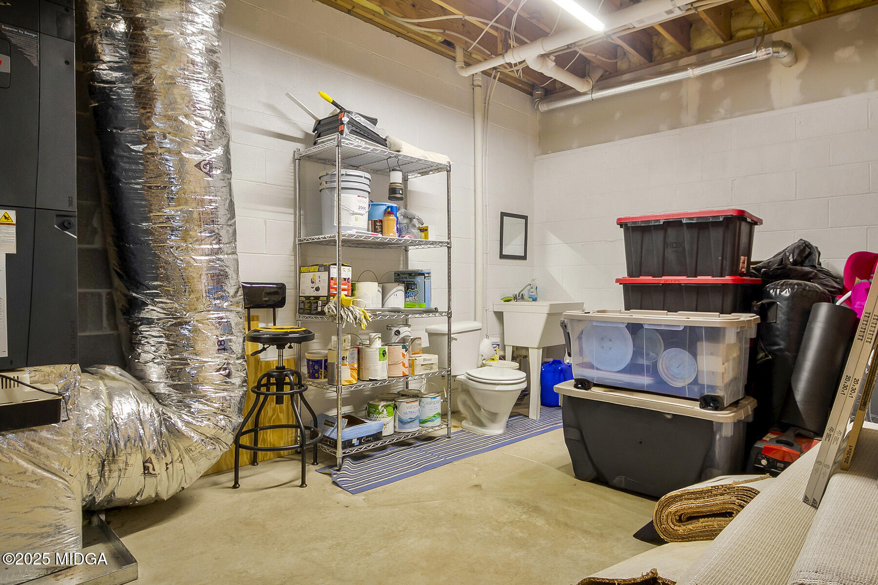 22 Rabon Drive Forsyth, GA 31029 - Photo 34 of 47 a room with musical instruments