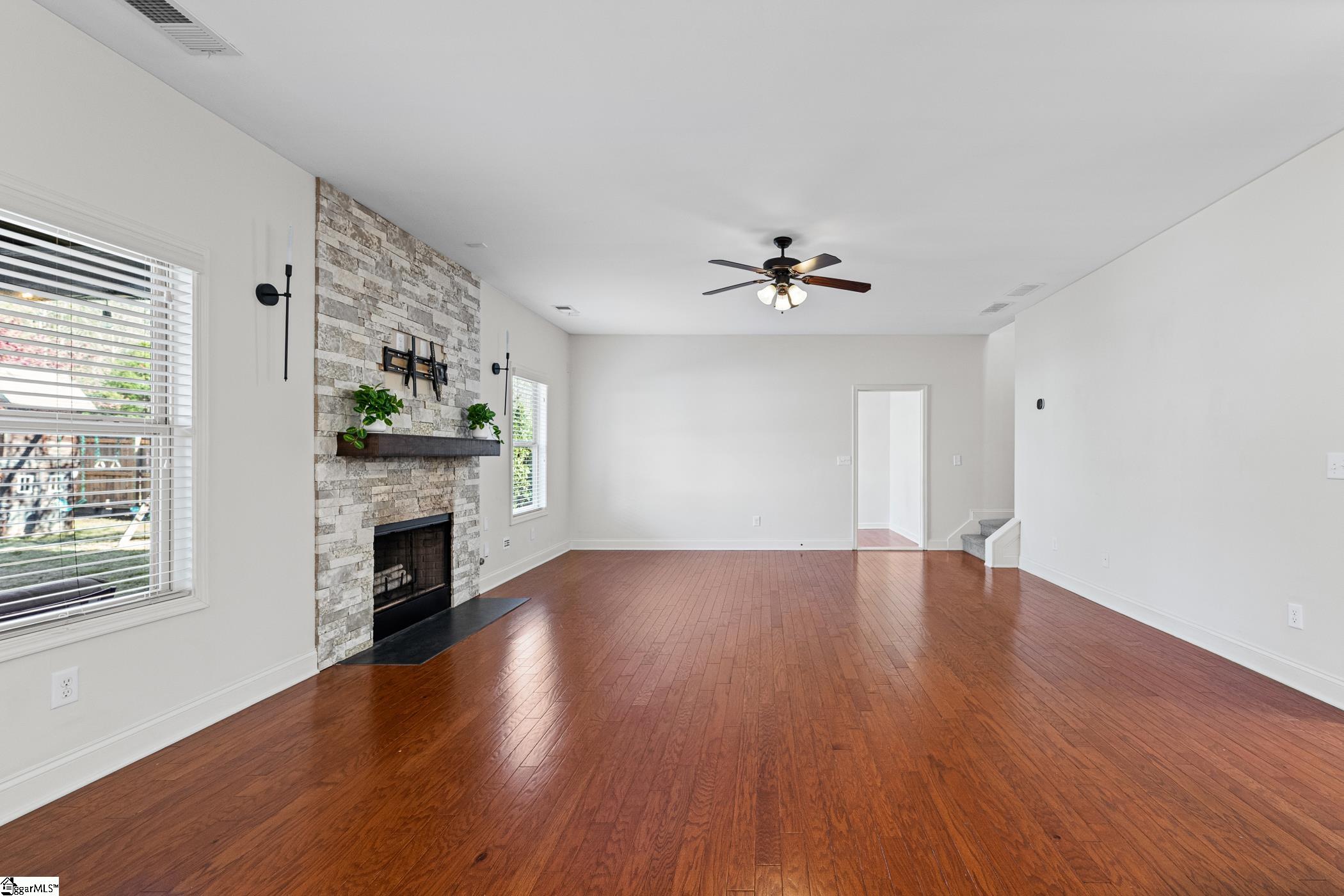 263 Meadow Blossom Way Simpsonville, SC 29681 - Photo 13 of 38