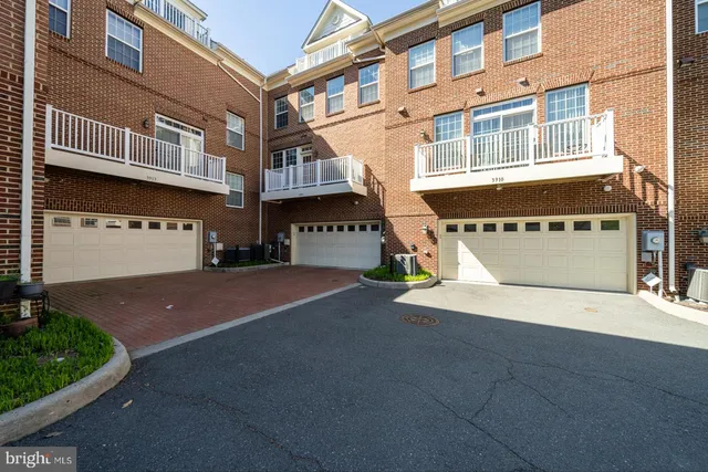 $4,200 | 3911 Chain Bridge Road, Fairfax, VA 22030