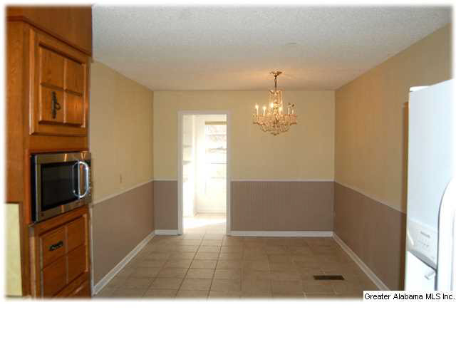 2234 Regency Drive Bessemer, AL 35022 - Photo 6 of 21