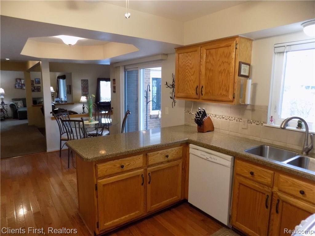 46823 Doubletree Road Canton, MI 48187 - Photo 15 of 74 KITCHEN TO NOOK