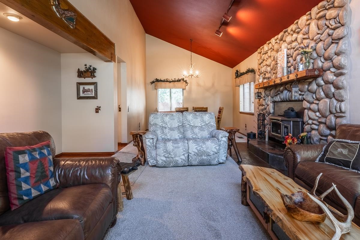 178 Wagon Wheel Road Mammoth Lakes, CA 93546 - Photo 6 of 34 Gallery Image 6