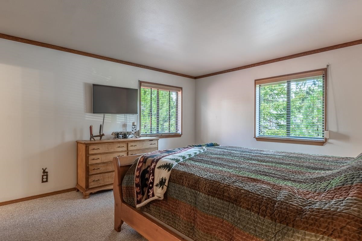 178 Wagon Wheel Road Mammoth Lakes, CA 93546 - Photo 9 of 34 Gallery Image 9