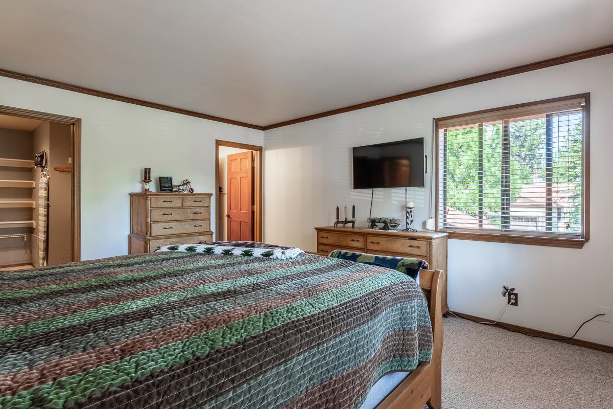 178 Wagon Wheel Road Mammoth Lakes, CA 93546 - Photo 10 of 34 Gallery Image 10
