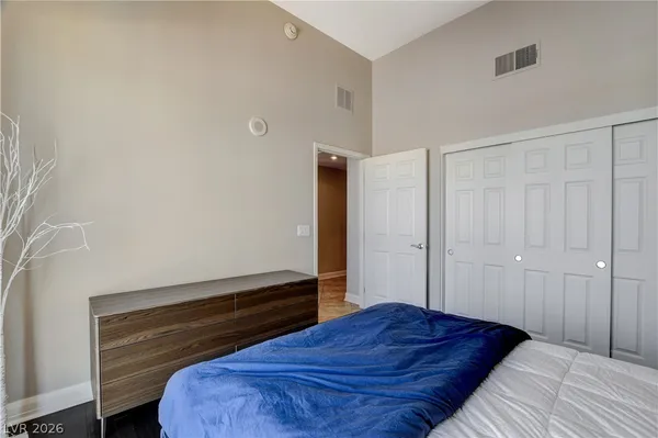 $3,500 | 150 South Las Vegas Boulevard, Unit 1205, Las Vegas, NV 89101