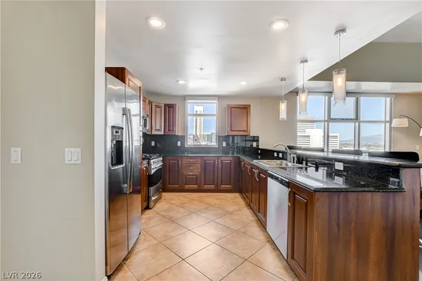 $3,500 | 150 South Las Vegas Boulevard, Unit 1205, Las Vegas, NV 89101