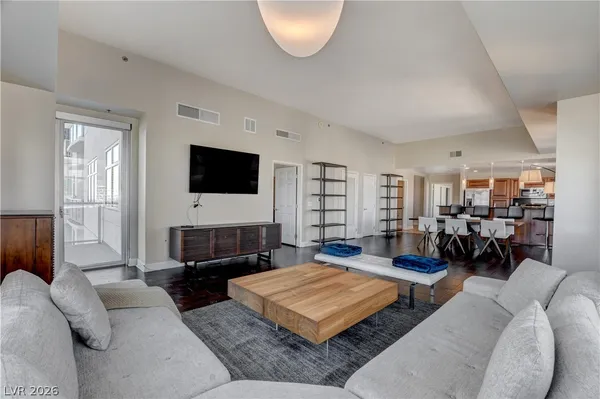 $3,500 | 150 South Las Vegas Boulevard, Unit 1205, Las Vegas, NV 89101