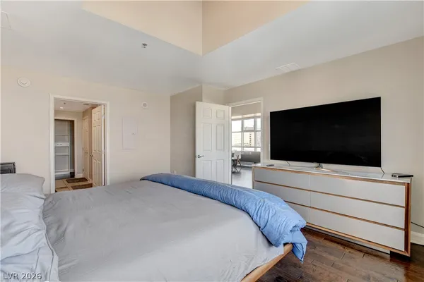 $3,500 | 150 South Las Vegas Boulevard, Unit 1205, Las Vegas, NV 89101