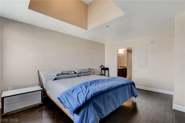 $3,500 | 150 South Las Vegas Boulevard, Unit 1205, Las Vegas, NV 89101