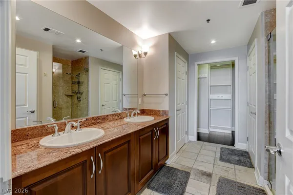 $3,500 | 150 South Las Vegas Boulevard, Unit 1205, Las Vegas, NV 89101
