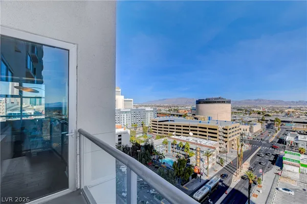 $3,500 | 150 South Las Vegas Boulevard, Unit 1205, Las Vegas, NV 89101