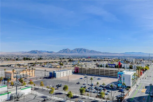 $3,500 | 150 South Las Vegas Boulevard, Unit 1205, Las Vegas, NV 89101