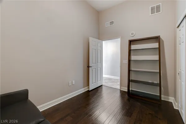 $3,500 | 150 South Las Vegas Boulevard, Unit 1205, Las Vegas, NV 89101