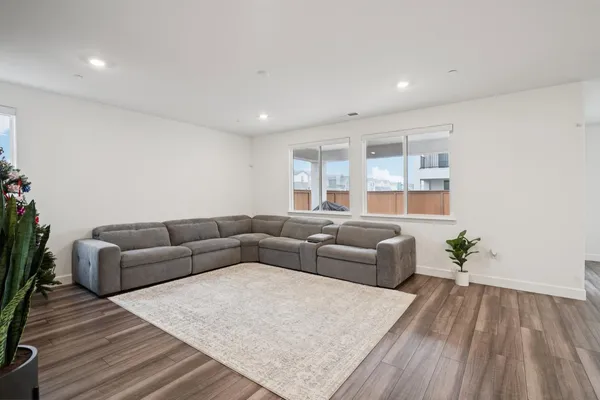 $745,000 | 3837 Nava Avenue, Sacramento, CA 95835
