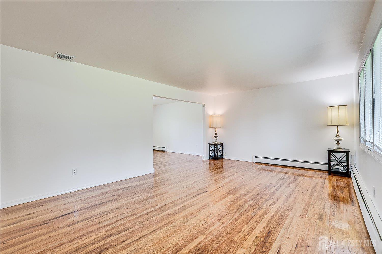 40 Montclair Avenue Edison, NJ 08820 - Photo 19 of 57