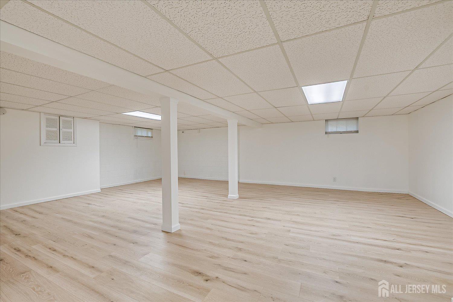 40 Montclair Avenue Edison, NJ 08820 - Photo 46 of 57