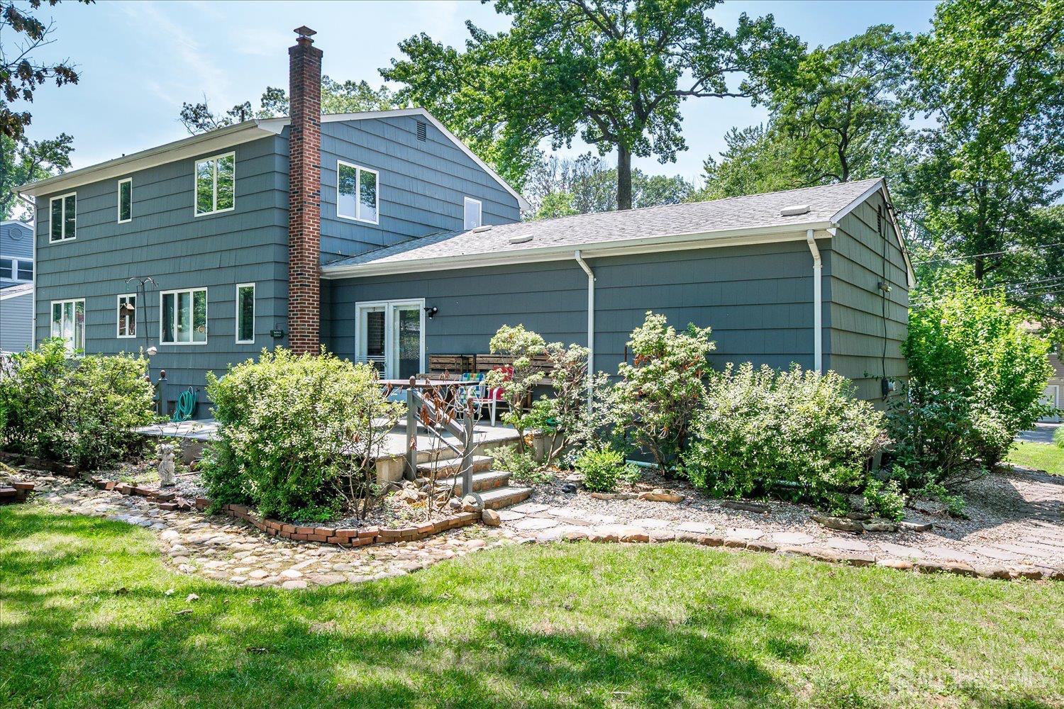 40 Montclair Avenue Edison, NJ 08820 - Photo 50 of 57