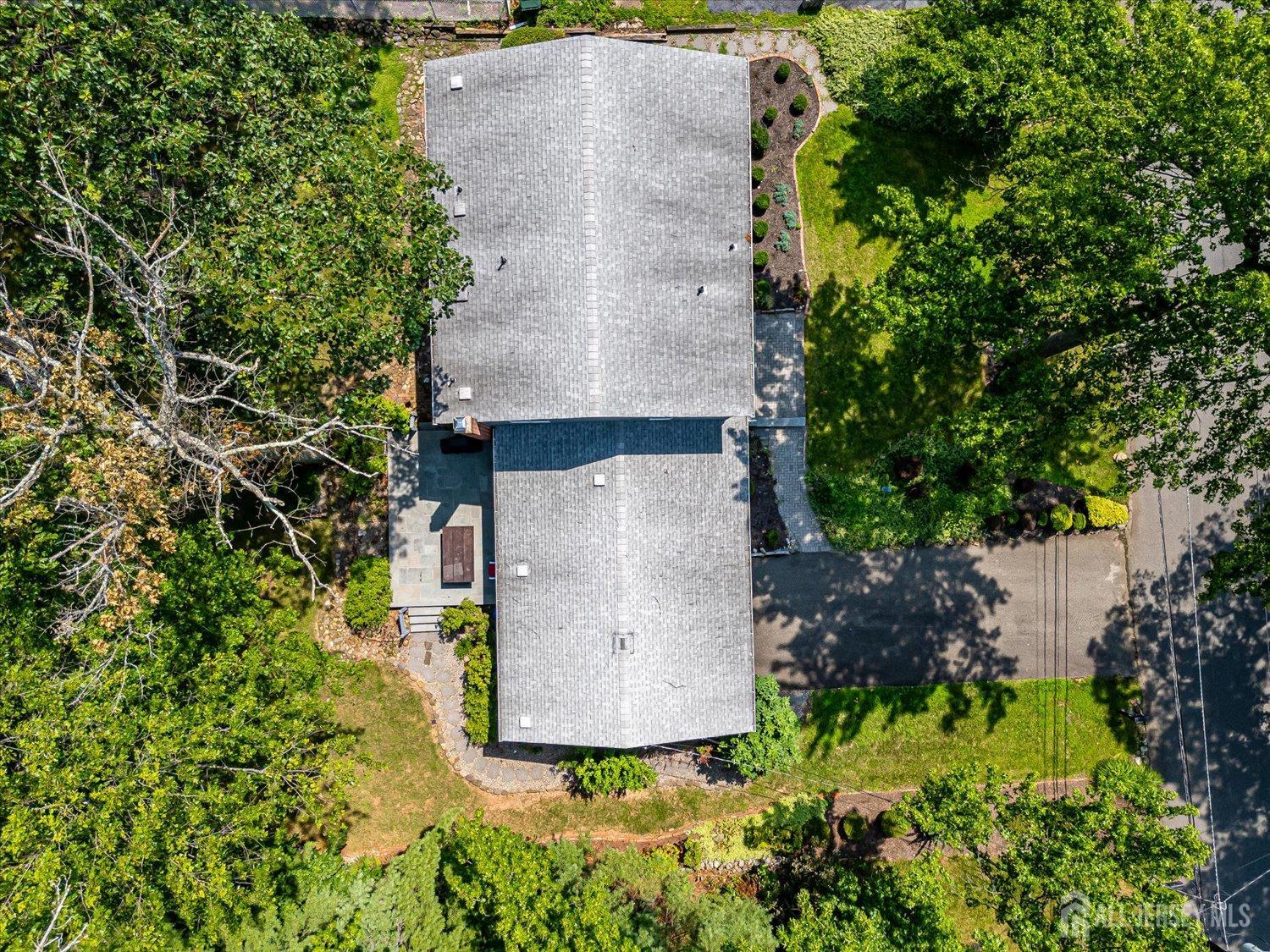 40 Montclair Avenue Edison, NJ 08820 - Photo 54 of 57