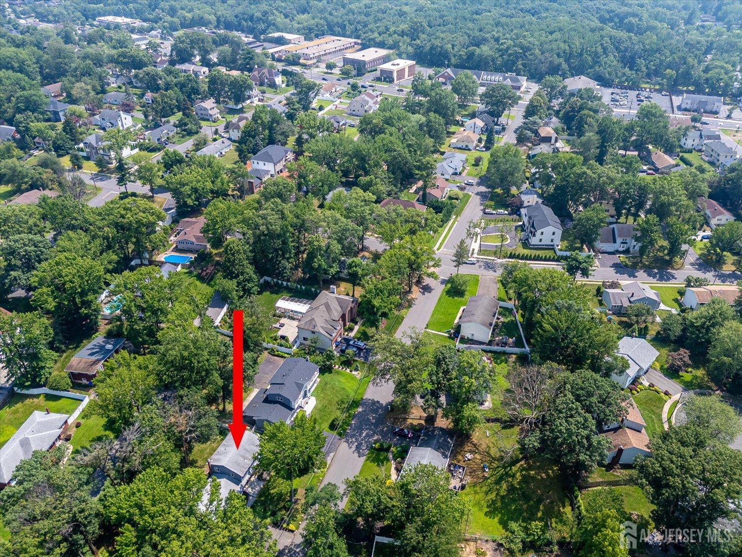 40 Montclair Avenue Edison, NJ 08820 - Photo 8 of 57