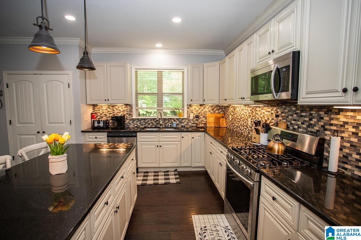 101 Lucas Lane Alabaster, AL 35114 - Photo 9 of 83