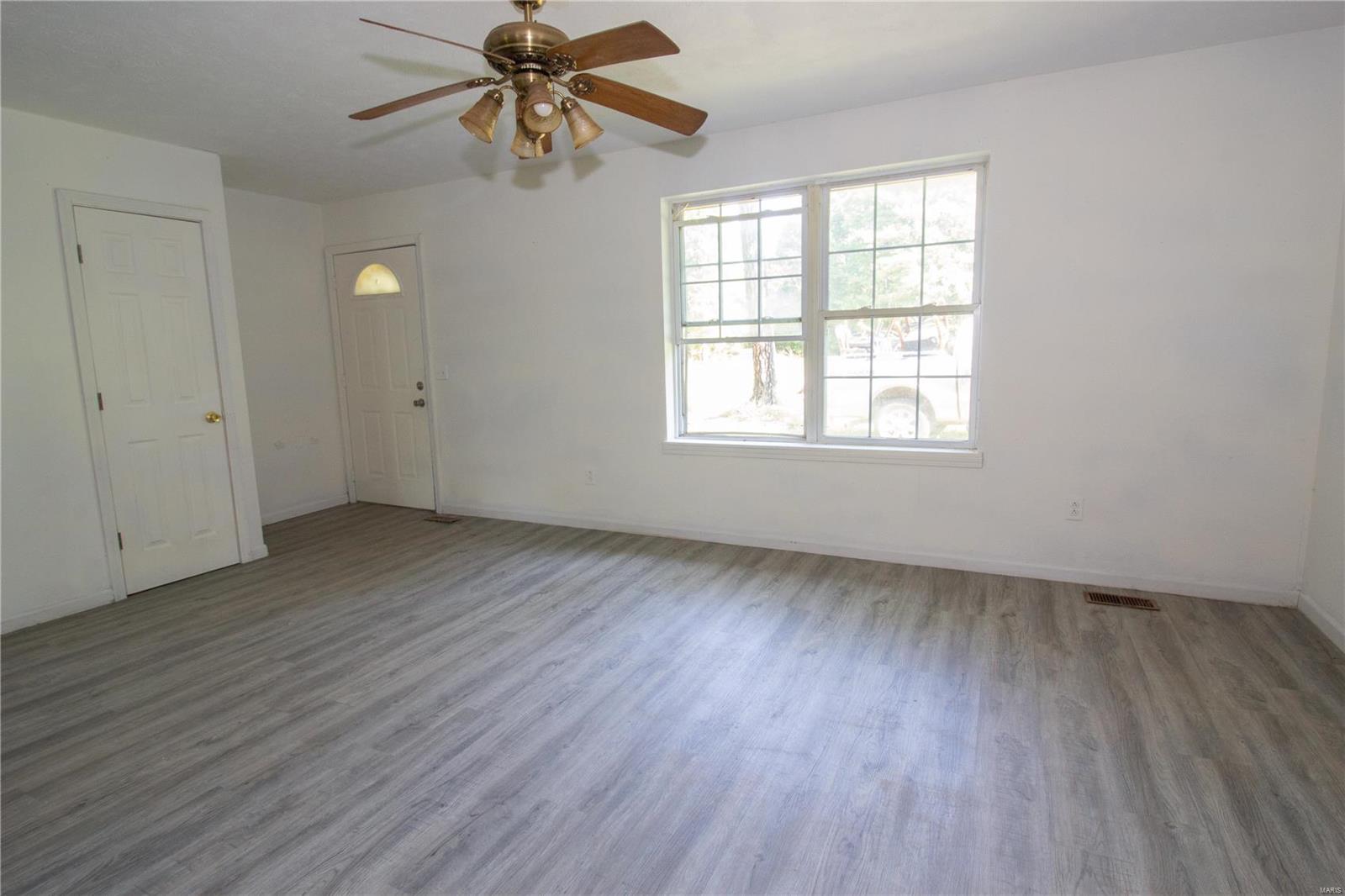 15290 Hoth Road Bucyrus, MO 65444 - Photo 12 of 18