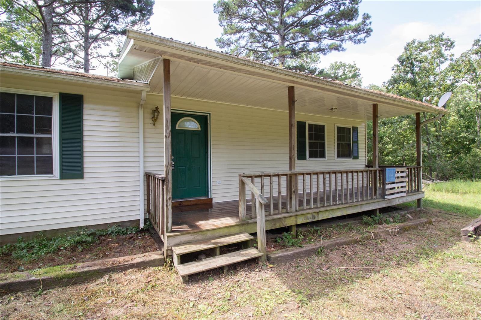 15290 Hoth Road Bucyrus, MO 65444 - Photo 3 of 18