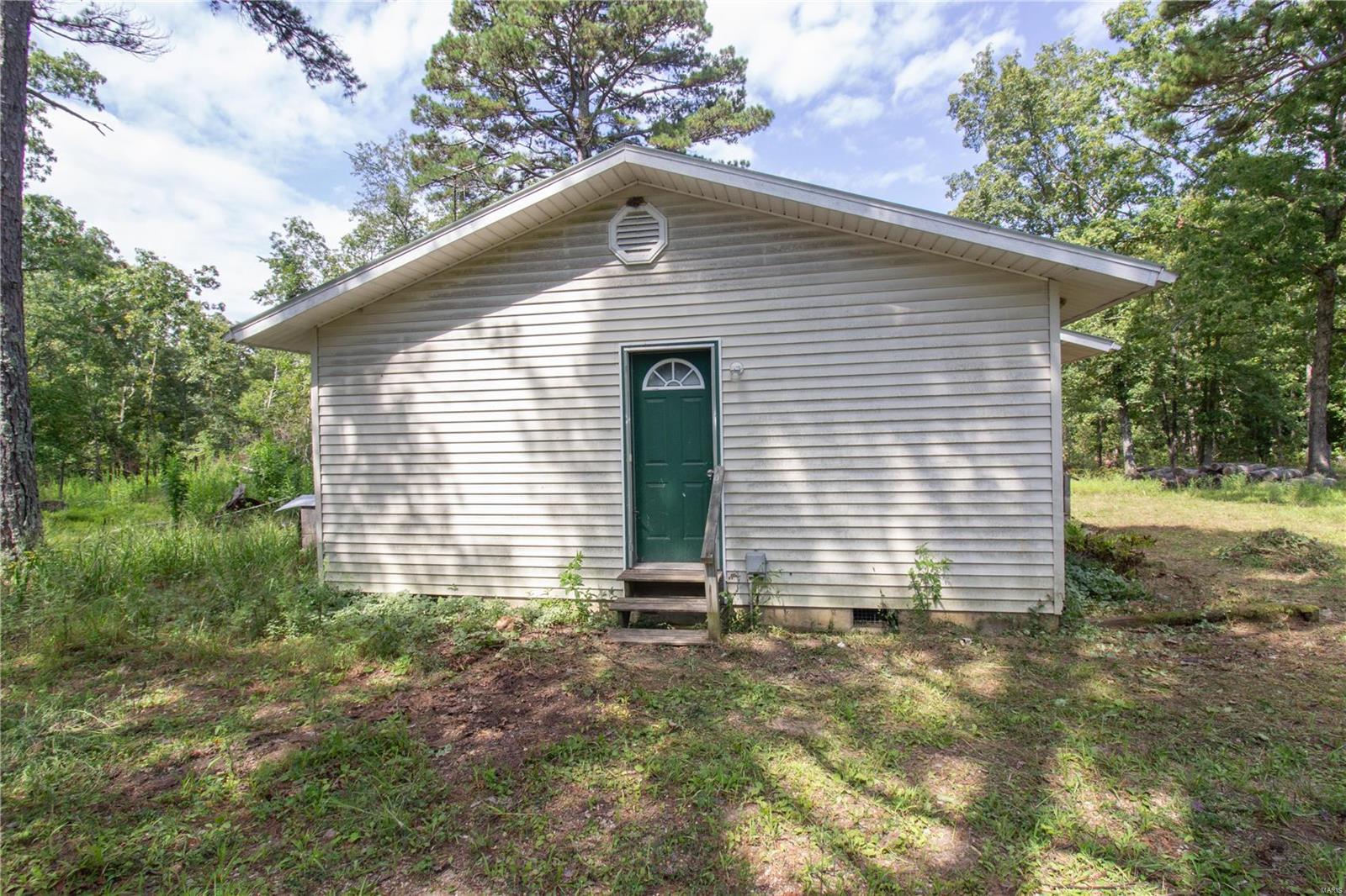 15290 Hoth Road Bucyrus, MO 65444 - Photo 5 of 18