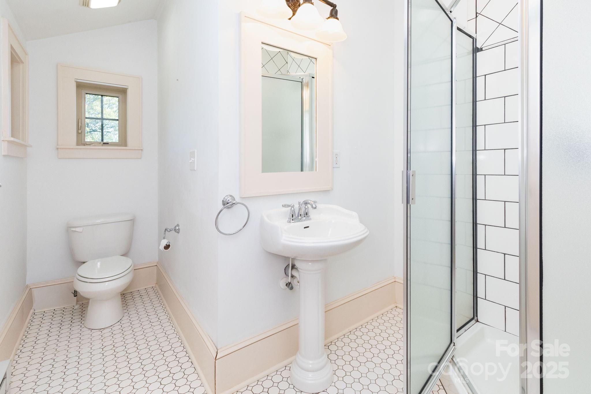 302 Iron Ridge Loop Asheville, NC 28806 - Photo 26 of 36