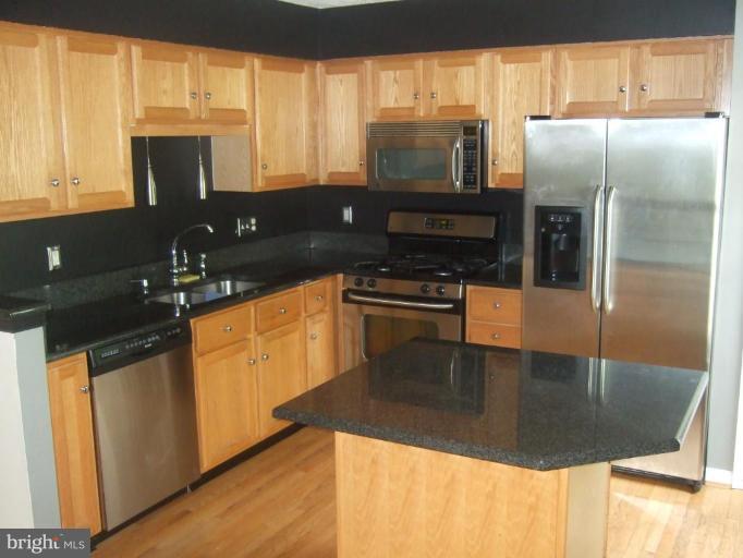 2502 Summers Ridge Drive Odenton, MD 21113 - Photo 2 of 14 Kitchen