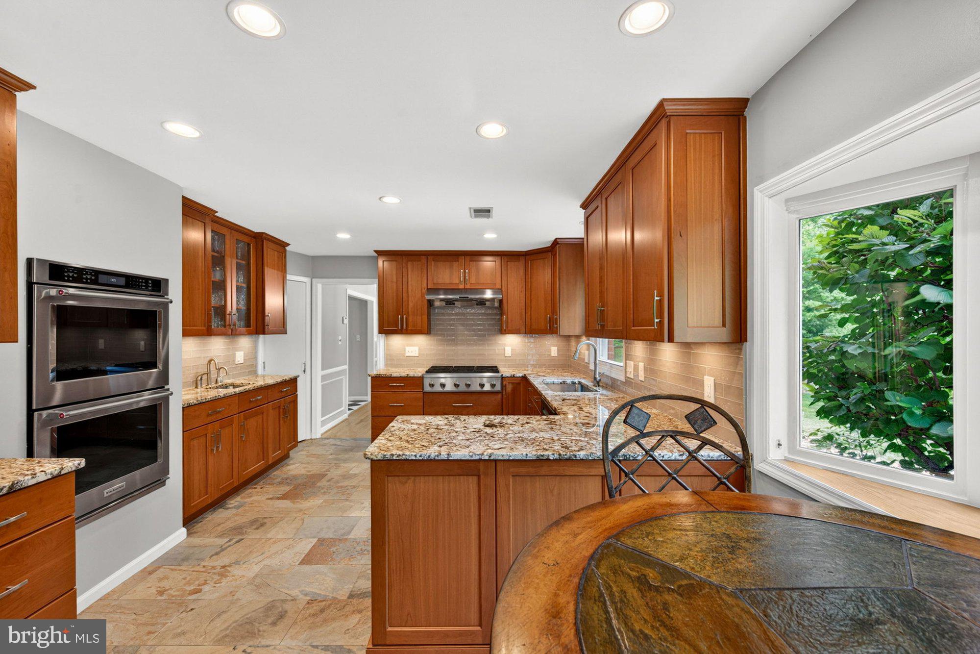 11416 Vale Road Oakton, VA 22124 - Photo 25 of 116 Gallery Image 25