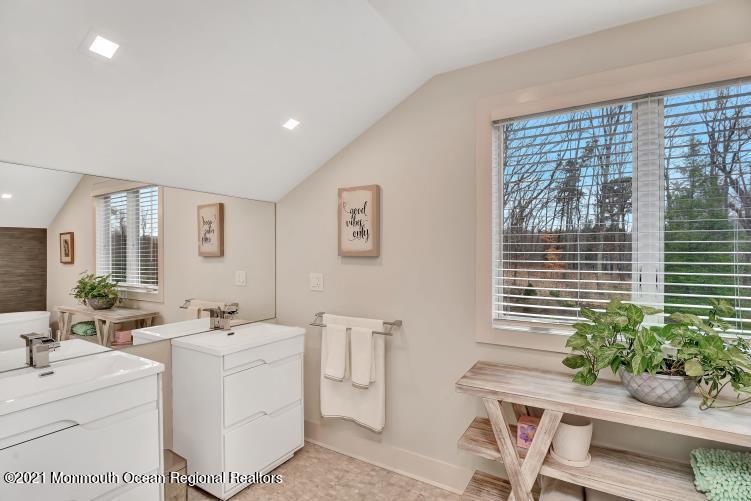 24 Texas Road Matawan, NJ 07747 - Photo 21 of 39 73039741-5E8E-415A-972F-256A523DE53B