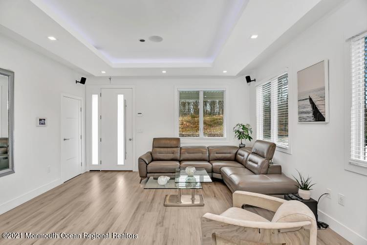 24 Texas Road Matawan, NJ 07747 - Photo 7 of 39 9A805F45-4FB7-4D45-A520-A61451DC5A28