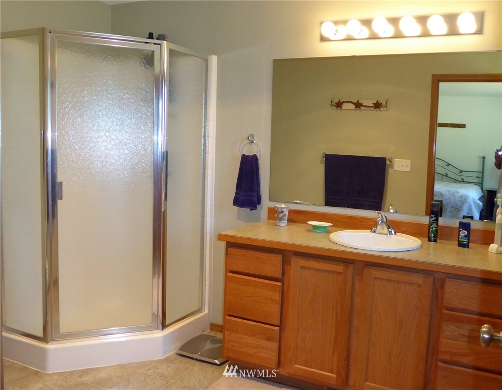 9112 James Road Southwest Rochester, WA 98579 - Photo 14 of 25