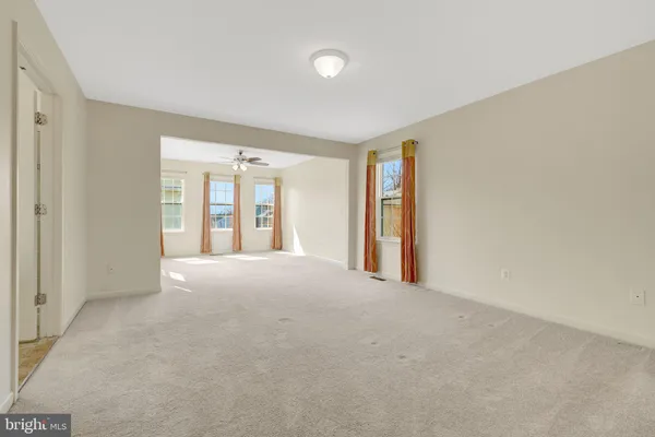 $3,600 | 42258 Castle Ridge Square, Brambleton, VA 20148